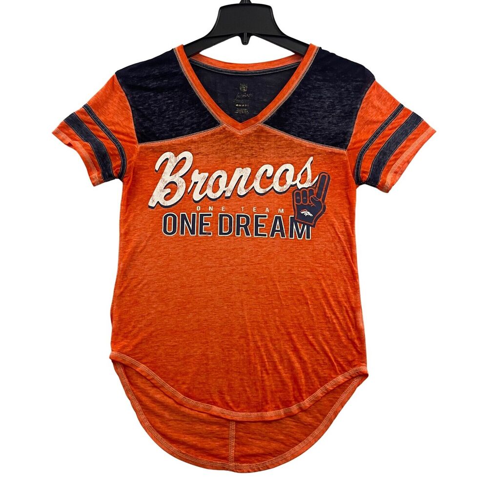Denver Broncos T-Shirt Juniors Size Medium Orange Blue Distressed Short Sleeve